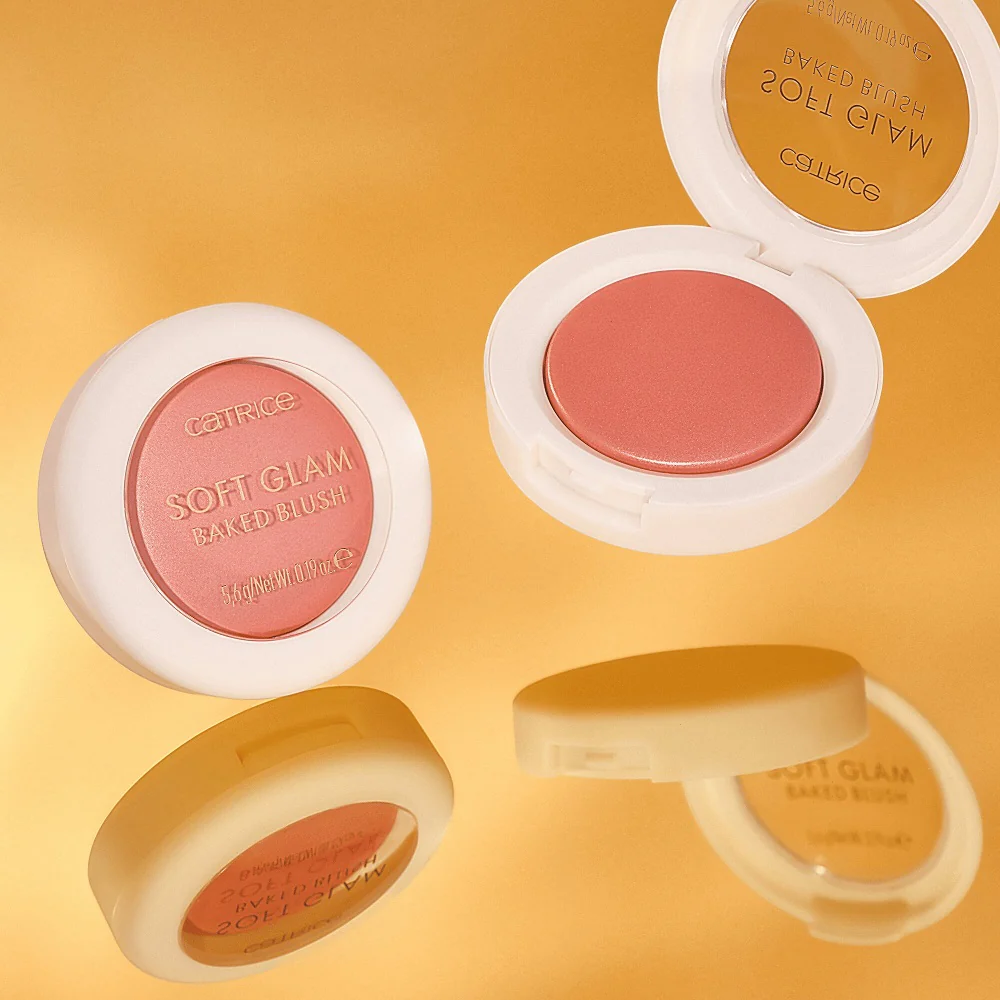 Soft Glam Baked Blush róż wypiekany rozświetlający 5.6g - Image 4