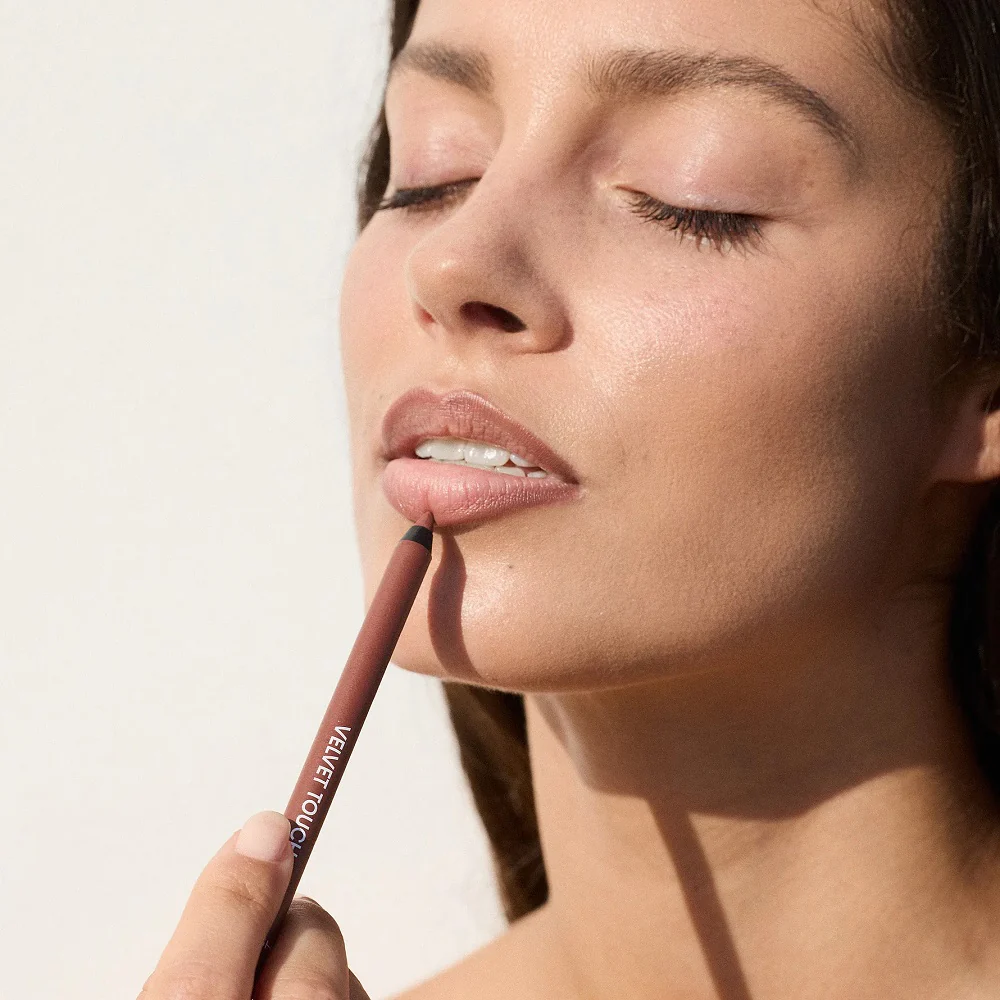 Velvet Touch Lip Liner wodoodporna konturówka do ust 1.2g - Image 2