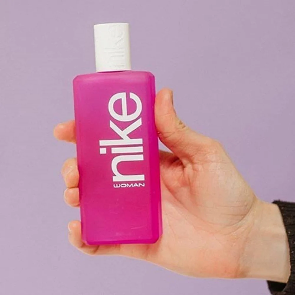 Ultra Pink Woman woda toaletowa spray - Image 4