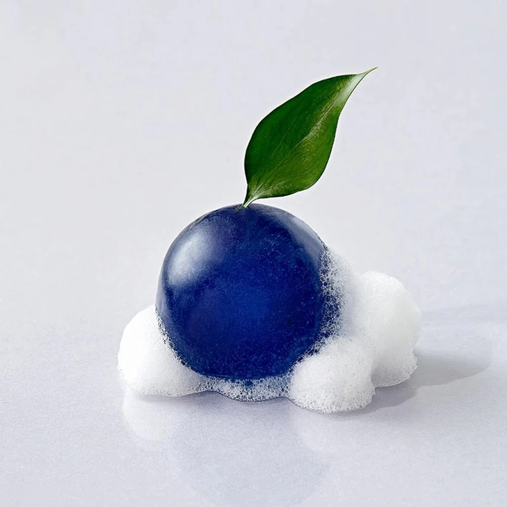 Butterfly Pea Cleansing Ball żelowa kula do mycia twarzy i ciała 110g - Image 3