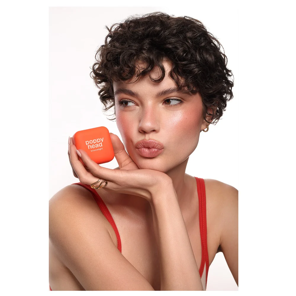 Bouncelight kremowy produkt rozświetlający - Image 17