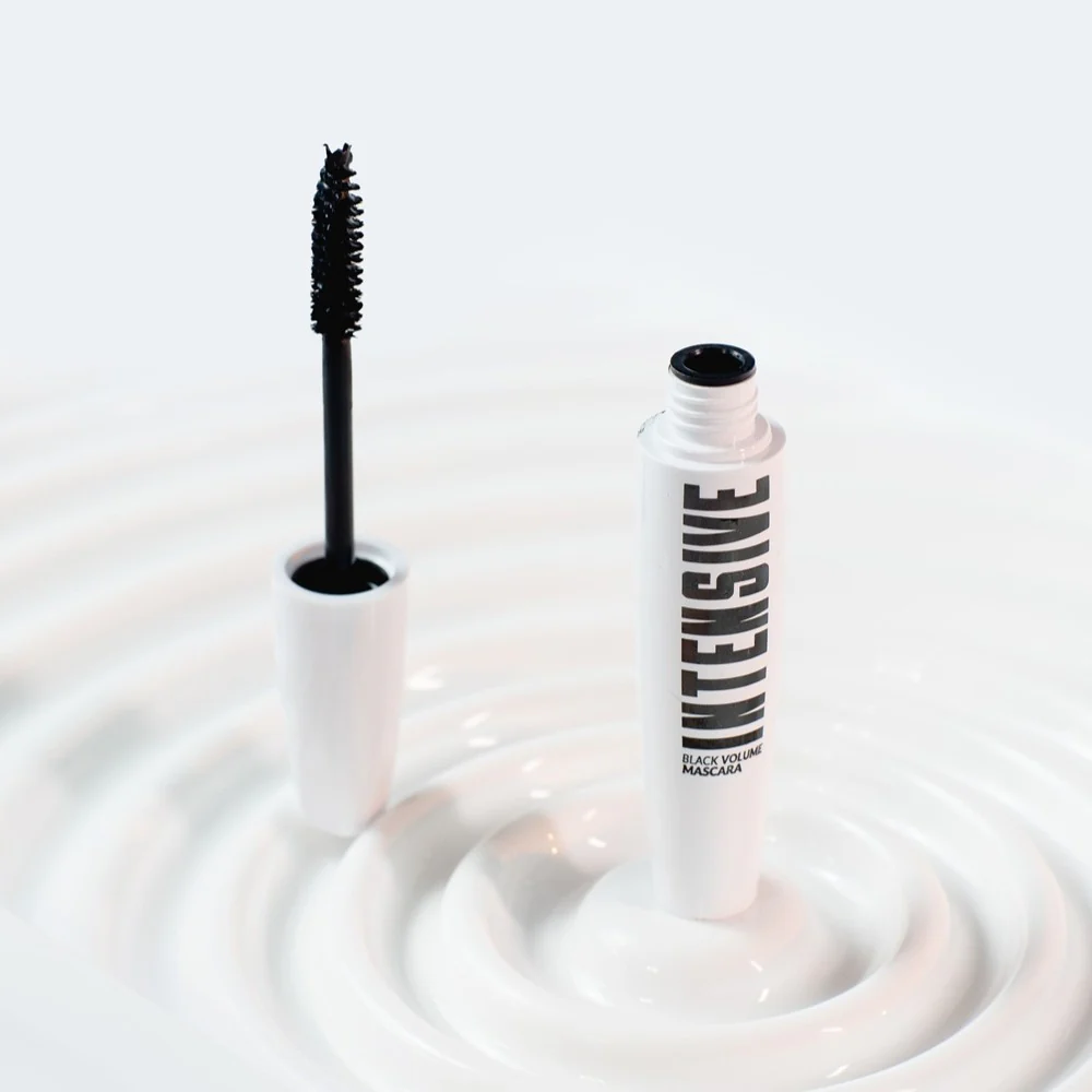 Intensive Black Volume Mascara intensywnie czarny podkręcający tusz do rzęs 8g - Image 2